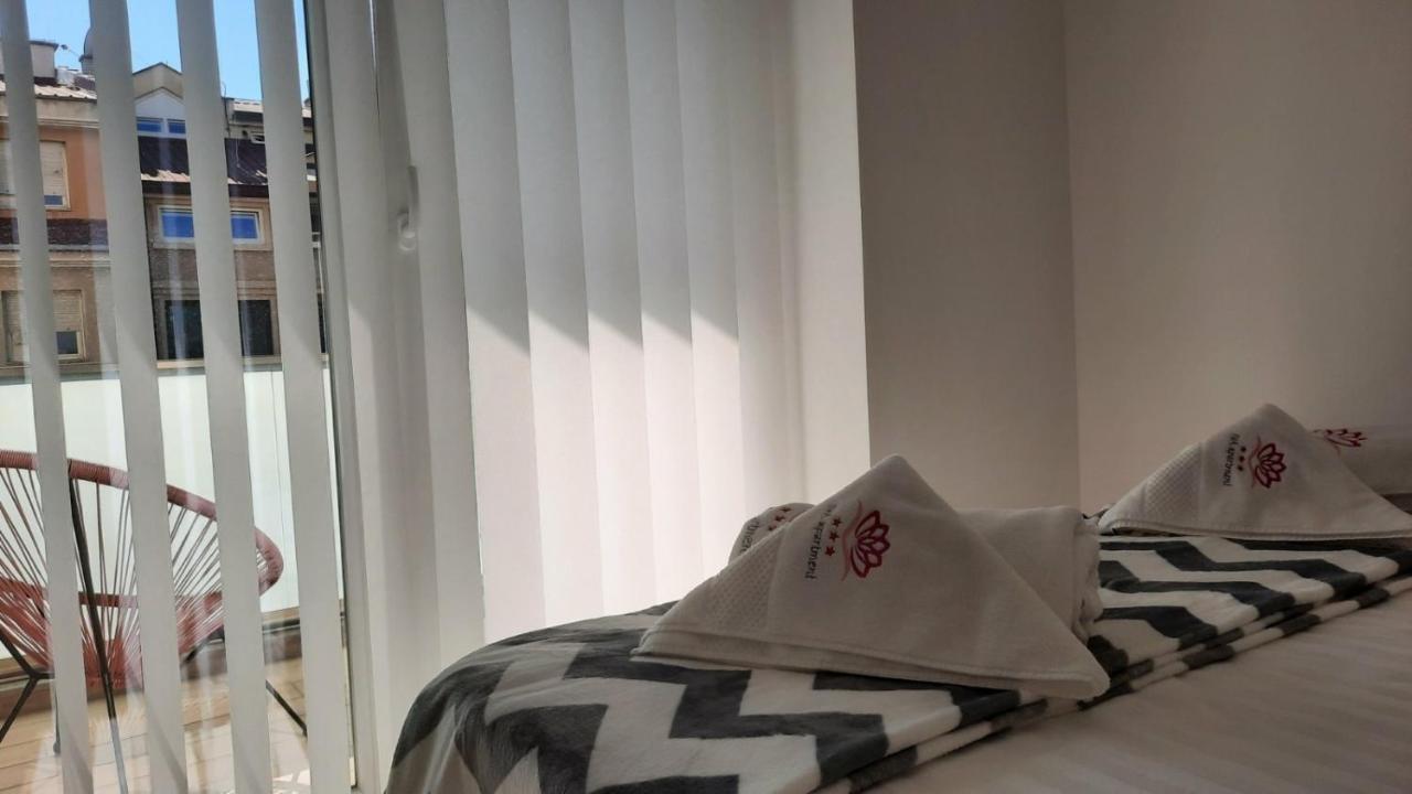 Luxury Apartment Iva Skopje Luaran gambar